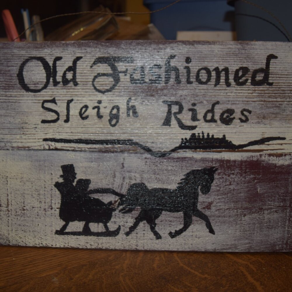 Vintage "Old Fashioned Sleigh Rides" Wooden Sign – Rustic Holiday Decor